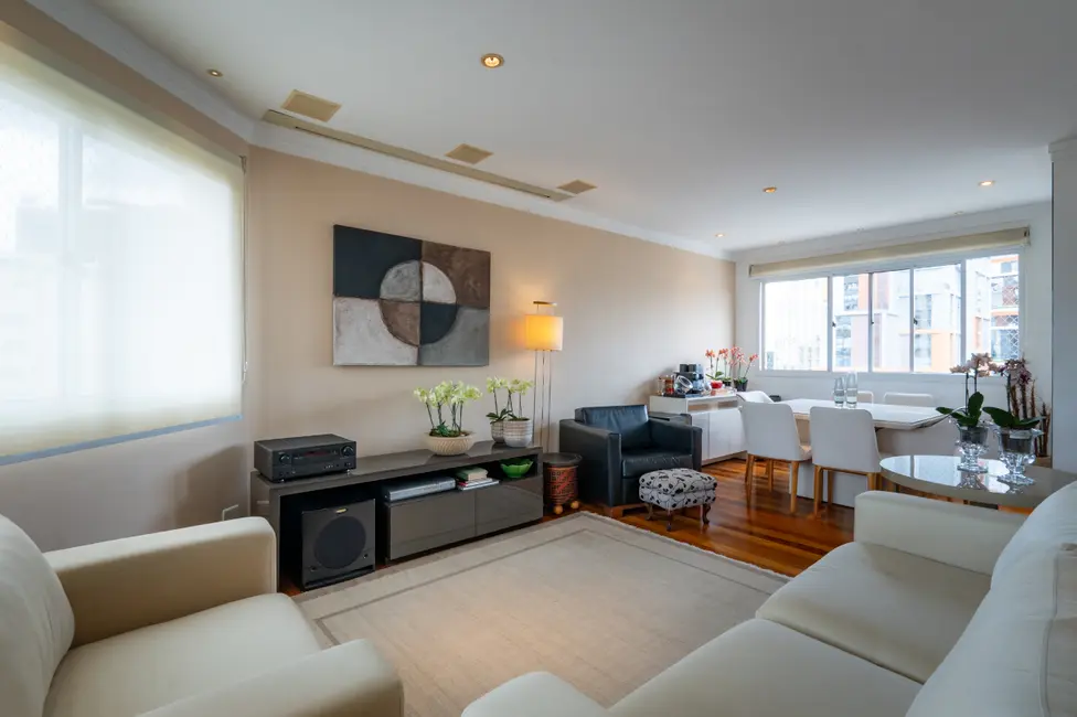 Foto 5 de Apartamento com 3 quartos à venda, 132m2 em Itaim Bibi, São Paulo - SP