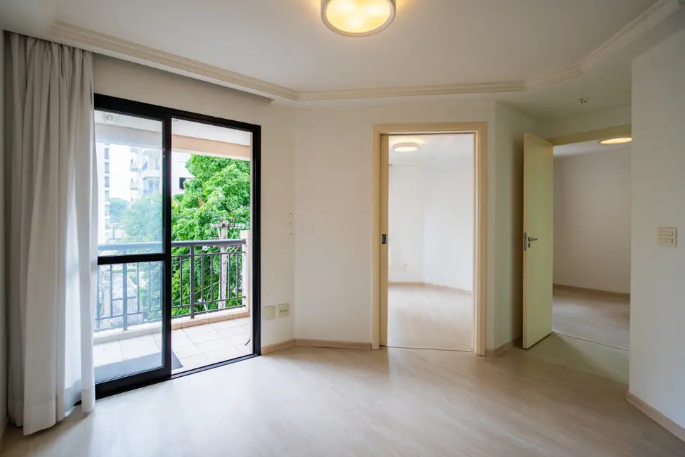 Foto 8 de Apartamento com 2 quartos à venda, 56m2 em Moema, São Paulo - SP