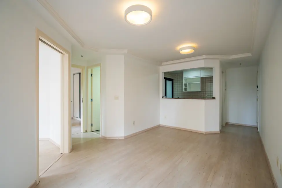 Foto 5 de Apartamento com 2 quartos à venda, 56m2 em Moema, São Paulo - SP