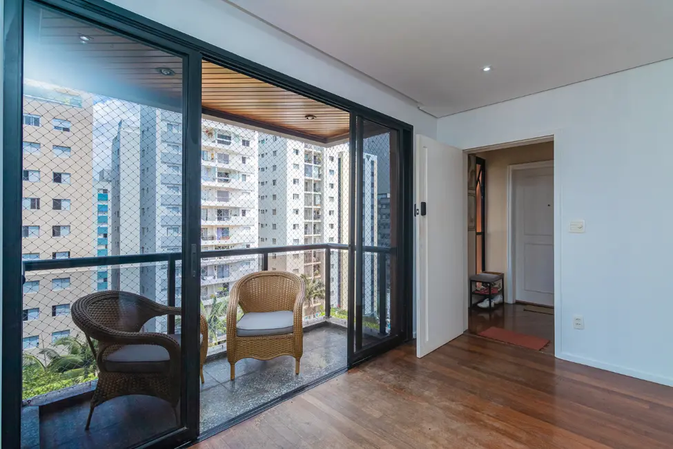 Foto 9 de Apartamento com 3 quartos à venda, 115m2 em Vila Olímpia, São Paulo - SP