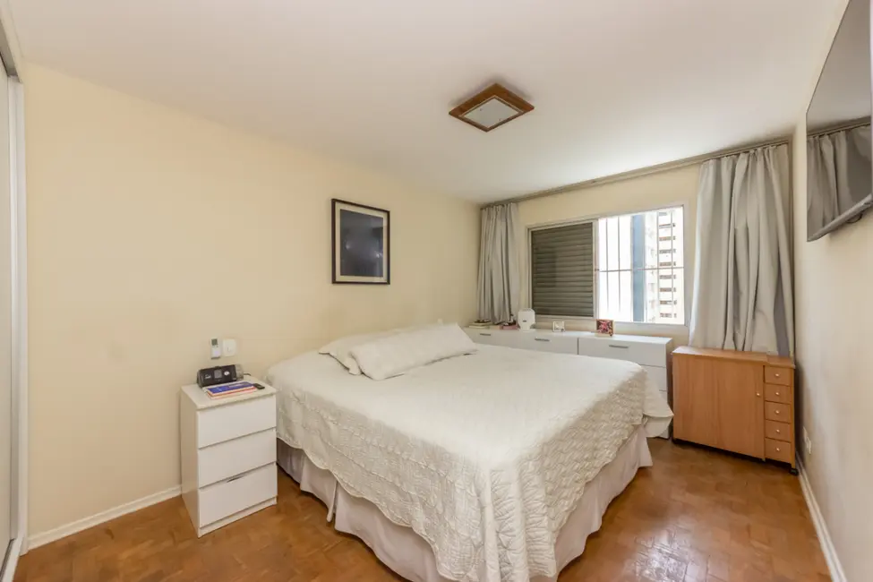 Foto 7 de Apartamento com 3 quartos à venda, 107m2 em Moema, São Paulo - SP