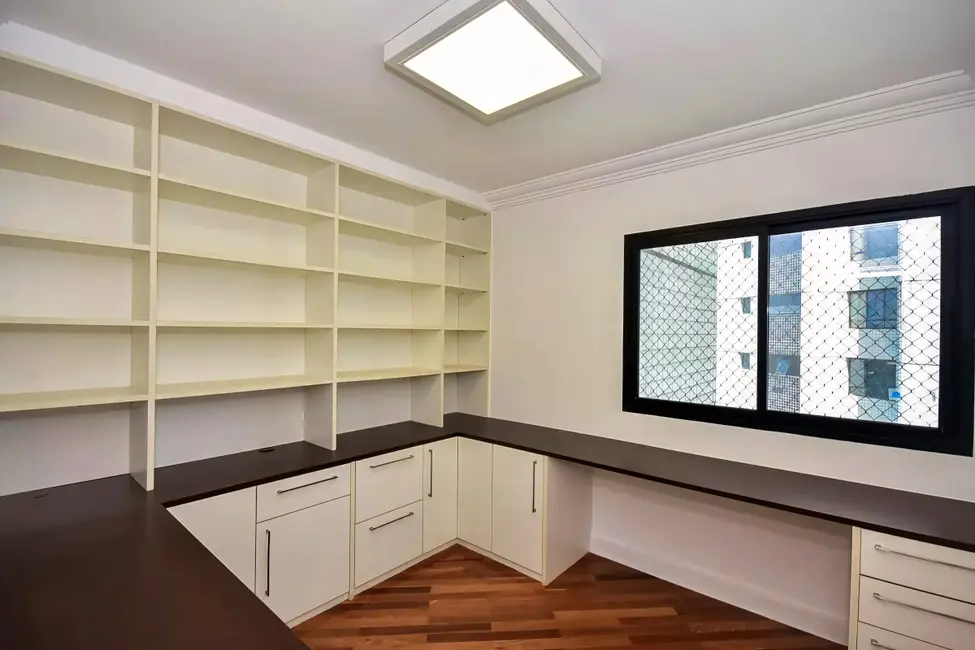 Foto 8 de Apartamento com 4 quartos à venda, 288m2 em São Paulo - SP