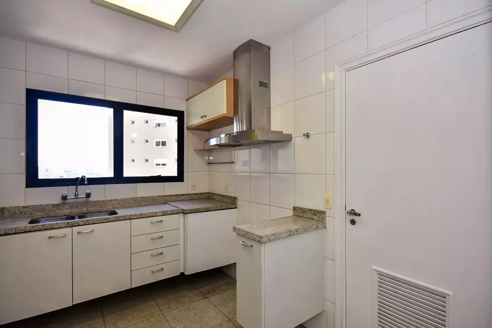 Foto 5 de Apartamento com 4 quartos à venda, 288m2 em São Paulo - SP