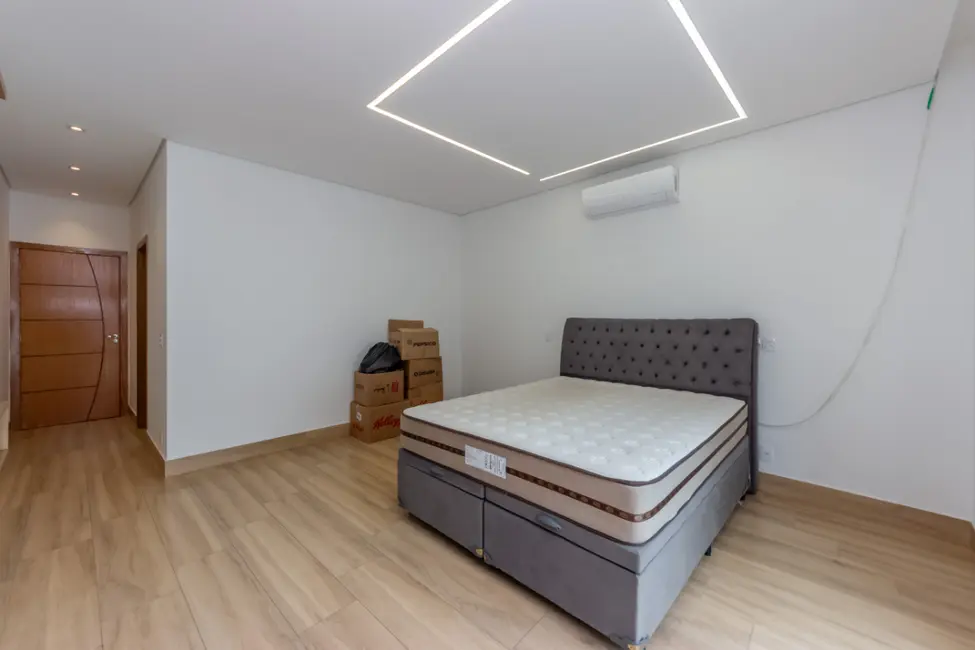 Casa de Condomínio com 4 quartos à venda, 300m2 em Vila Pirituba, São Paulo - SP - imagem 3 Foto 3 de Casa de Condomínio com 4 quartos à venda, 300m2 em Vila Pirituba, São Paulo - SP