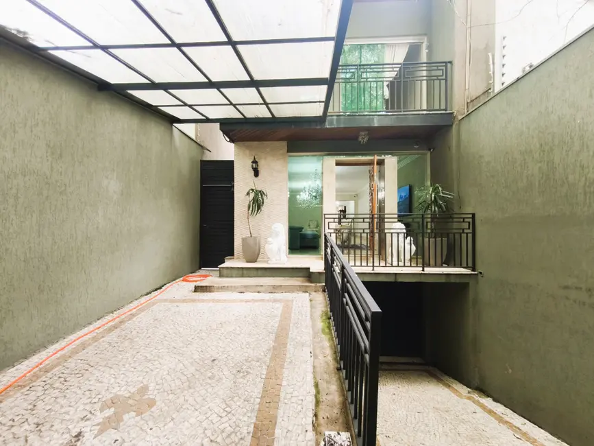 Sobrado com 3 quartos à venda, 303m2 em Indianópolis, São Paulo - SP - imagem 1 Foto 1 de Sobrado com 3 quartos à venda, 303m2 em Indianópolis, São Paulo - SP