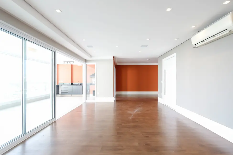 Foto 3 de Apartamento com 4 quartos à venda, 241m2 em Água Branca, São Paulo - SP