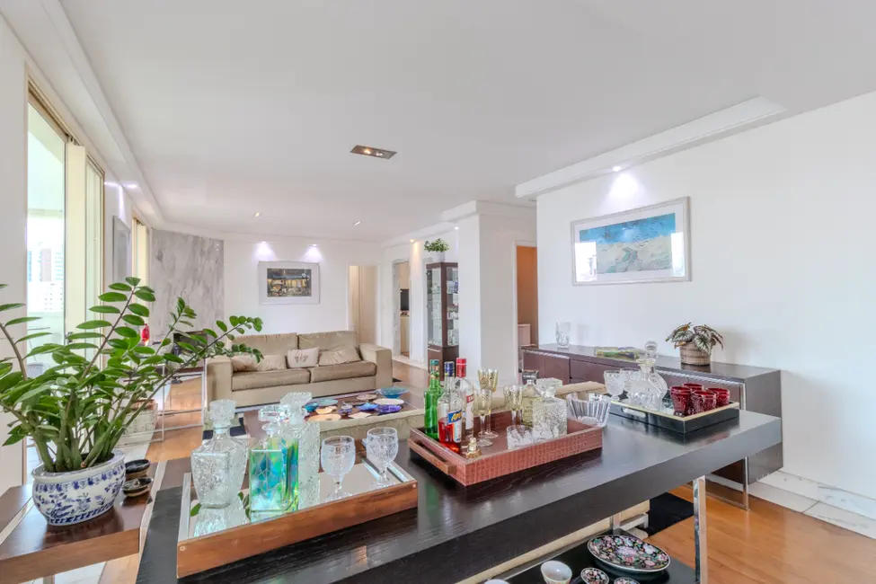 Foto 3 de Apartamento com 3 quartos à venda, 237m2 em Campo Belo, São Paulo - SP