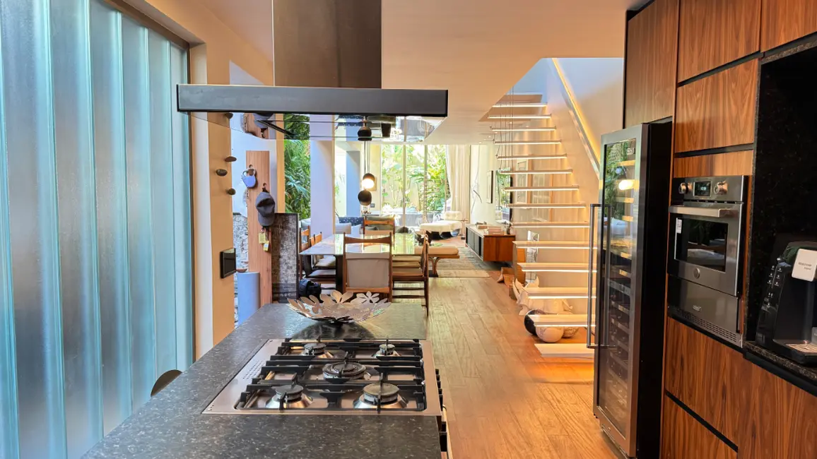 Foto 4 de Casa de Vila com 2 quartos à venda, 250m2 em Itaim Bibi, São Paulo - SP