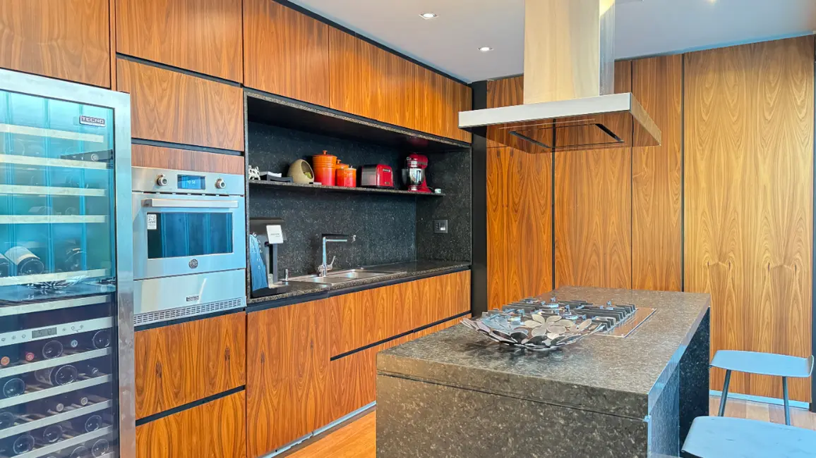 Foto 9 de Casa de Vila com 2 quartos à venda, 250m2 em Itaim Bibi, São Paulo - SP