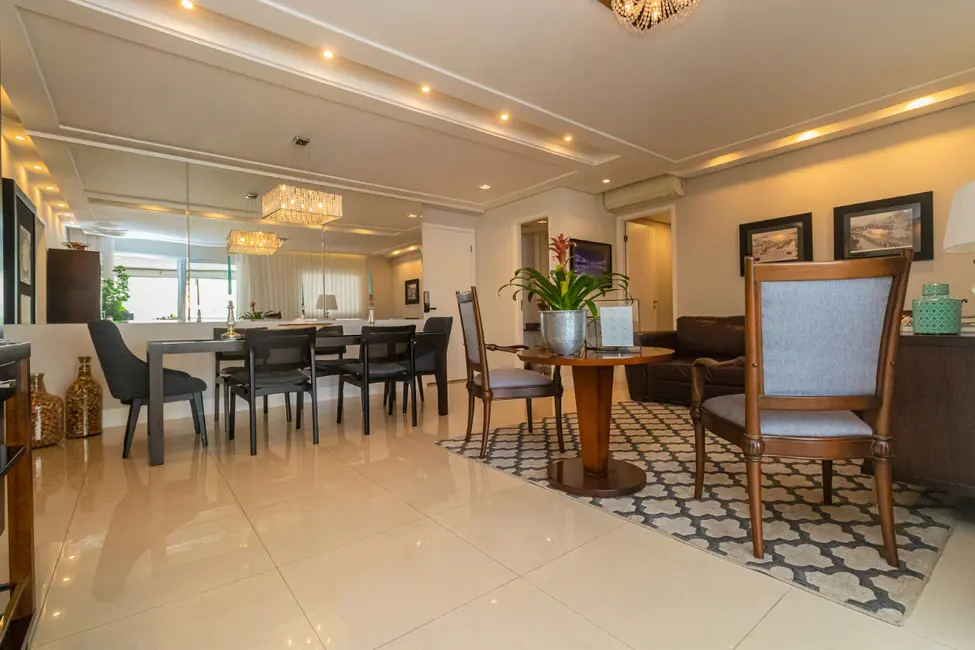 Foto 2 de Apartamento com 3 quartos à venda, 146m2 em Vila Alexandria, São Paulo - SP