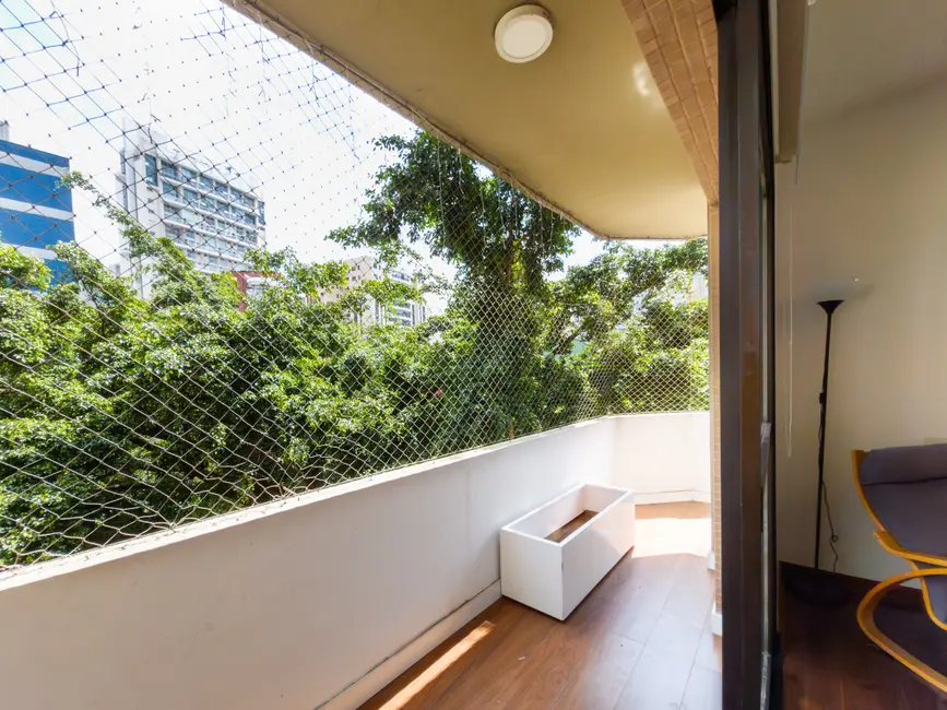 Foto 9 de Apartamento com 3 quartos à venda, 135m2 em Moema, São Paulo - SP