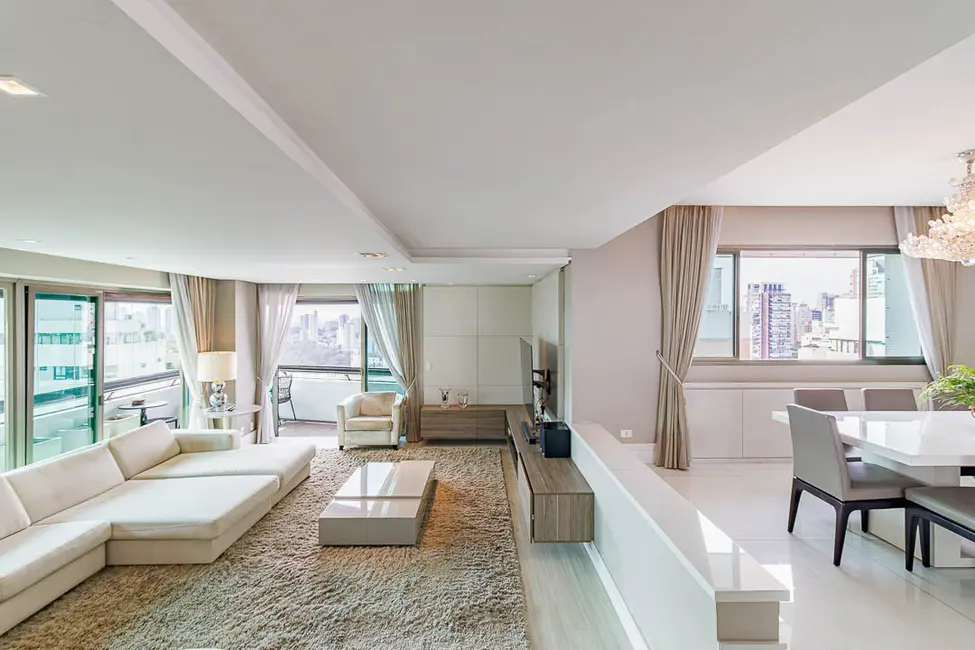 Foto 4 de Apartamento com 4 quartos à venda, 246m2 em Aclimação, São Paulo - SP