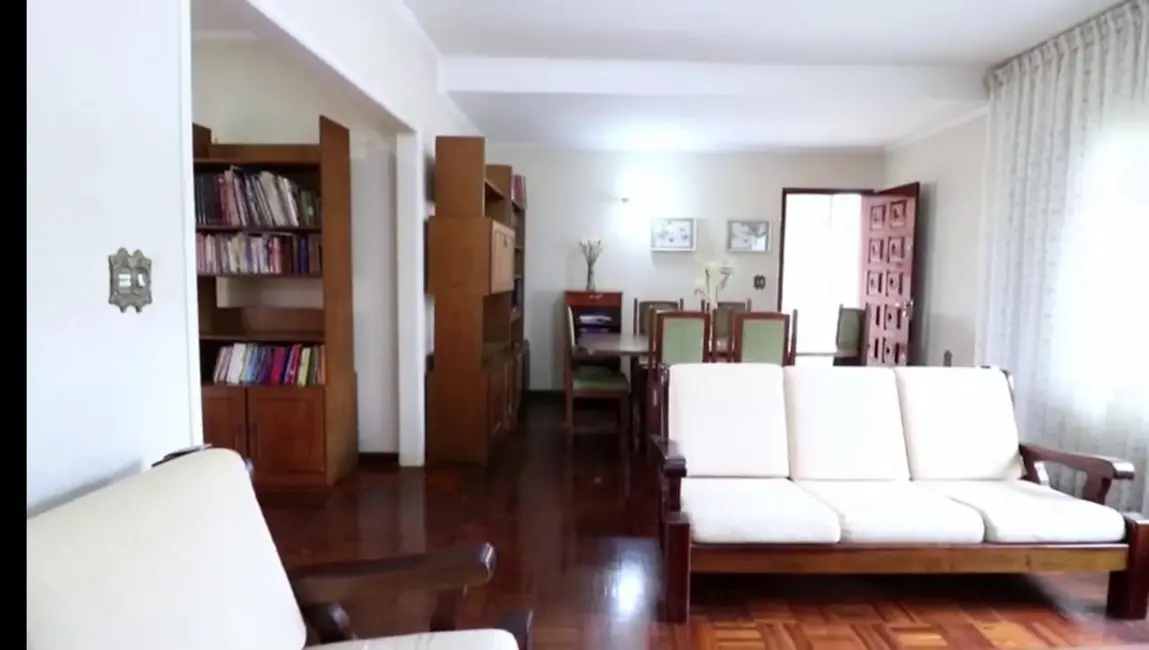 Foto 5 de Casa com 4 quartos à venda, 228m2 em Parque Peruche, São Paulo - SP