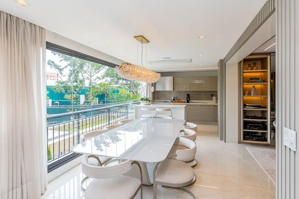 Apartamento com 3 quartos à venda, 220m2 em Vila Olímpia, São Paulo - SP - imagem 7 Foto 7 de Apartamento com 3 quartos à venda, 220m2 em Vila Olímpia, São Paulo - SP