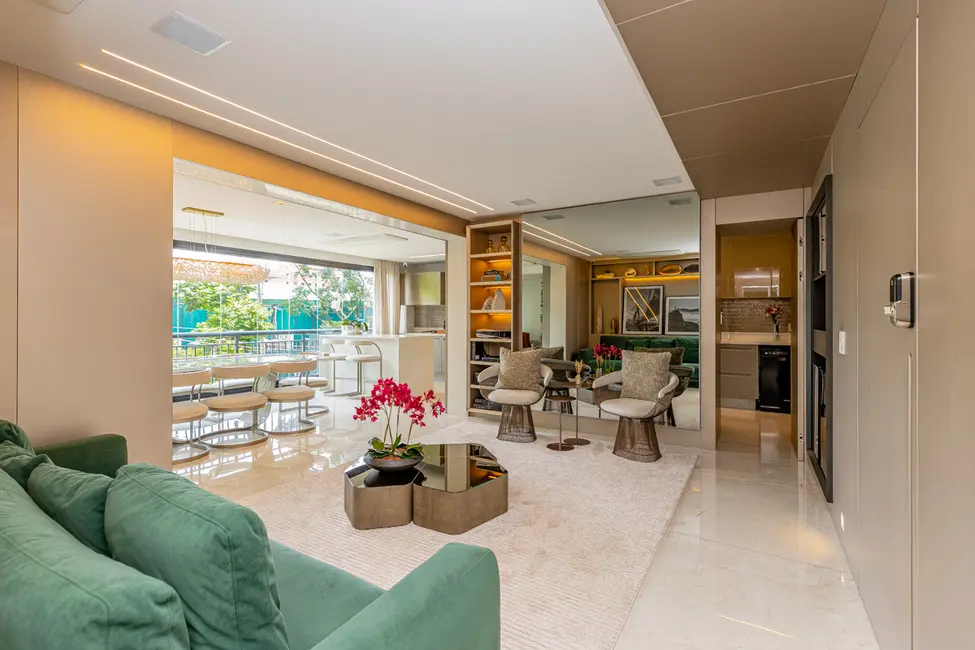 Apartamento com 3 quartos à venda, 220m2 em Vila Olímpia, São Paulo - SP - imagem 1 Foto 1 de Apartamento com 3 quartos à venda, 220m2 em Vila Olímpia, São Paulo - SP