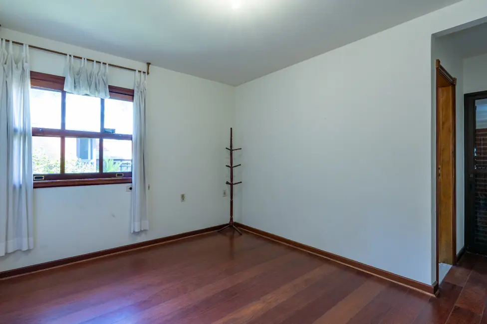 Foto 9 de Casa com 5 quartos à venda, 352m2 em Jardim Leonor, São Paulo - SP