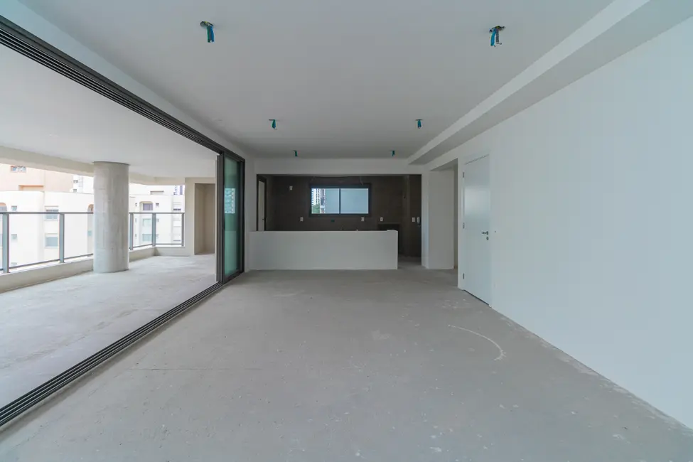 Foto 4 de Apartamento com 3 quartos à venda, 205m2 em São Paulo - SP