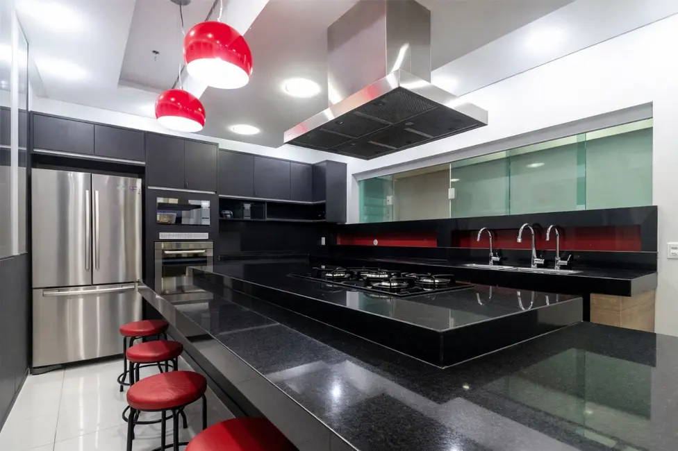 Foto 6 de Sobrado com 4 quartos à venda, 299m2 em Jardim das Bandeiras, São Paulo - SP