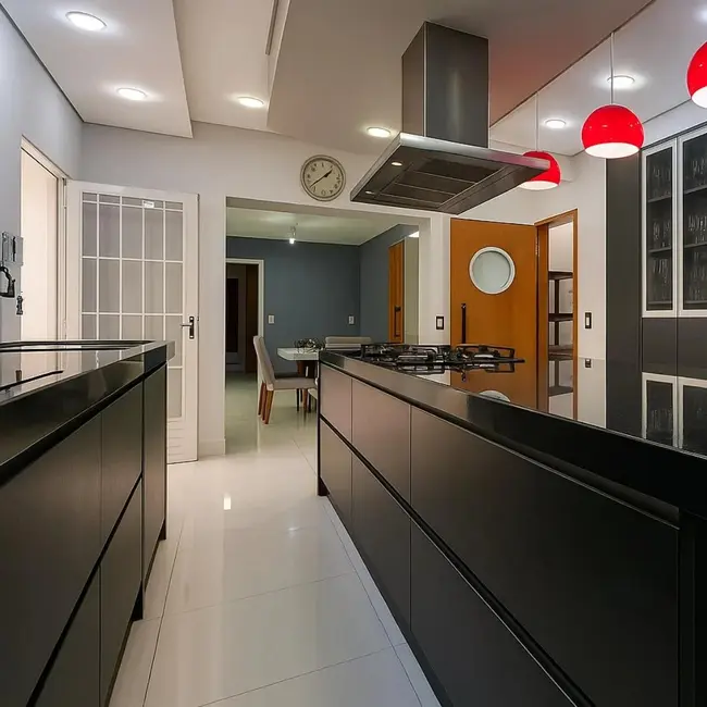 Foto 8 de Sobrado com 4 quartos à venda, 299m2 em Jardim das Bandeiras, São Paulo - SP