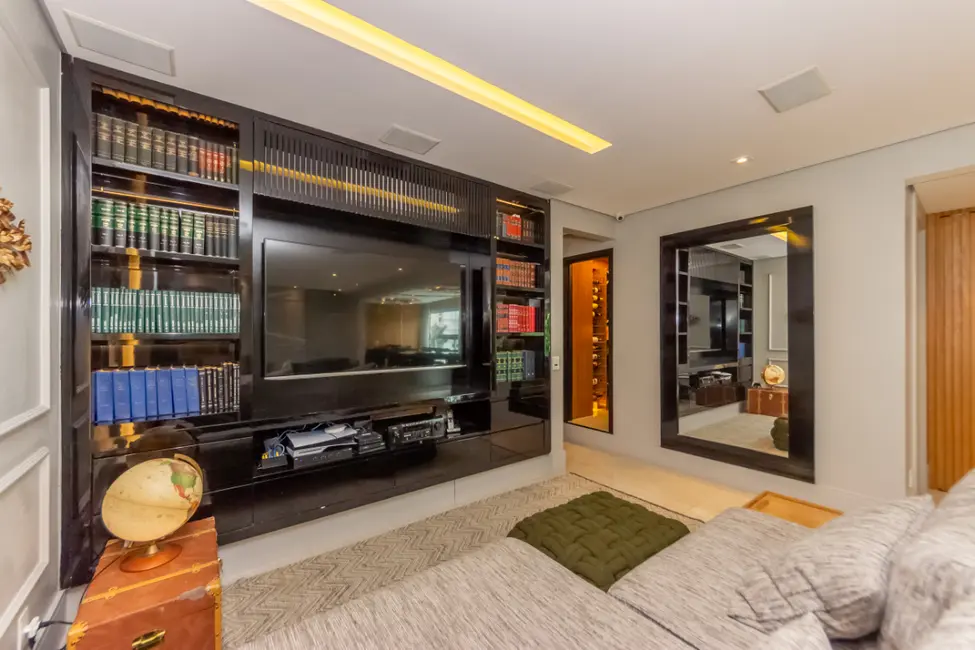 Foto 4 de Apartamento com 3 quartos à venda, 198m2 em São Paulo - SP