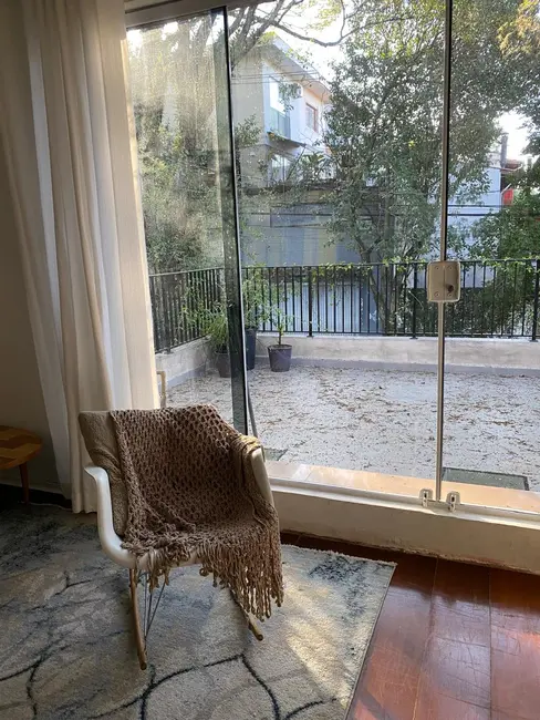 Foto 2 de Casa com 4 quartos à venda, 252m2 em Vila Madalena, São Paulo - SP