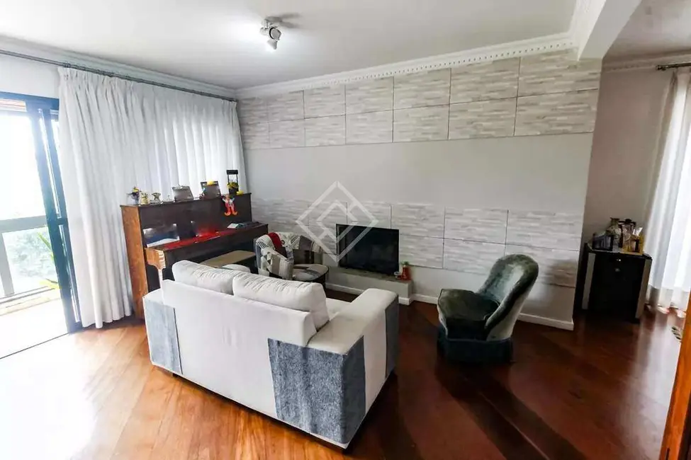 Foto 6 de Apartamento com 4 quartos para alugar, 185m2 em Jardim Leonor, São Paulo - SP