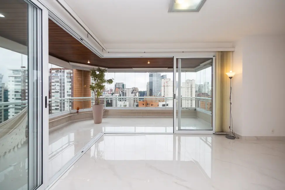 Apartamento com 4 quartos à venda em Cidade Monções, São Paulo - SP - imagem 3 Foto 3 de Apartamento com 4 quartos à venda em Cidade Monções, São Paulo - SP