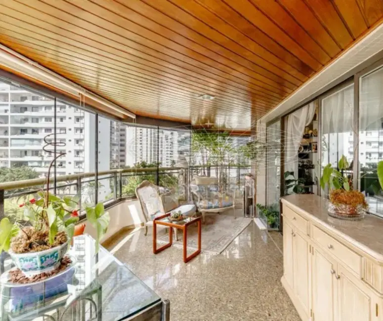 Foto 2 de Apartamento com 4 quartos à venda, 266m2 em Vila Suzana, São Paulo - SP