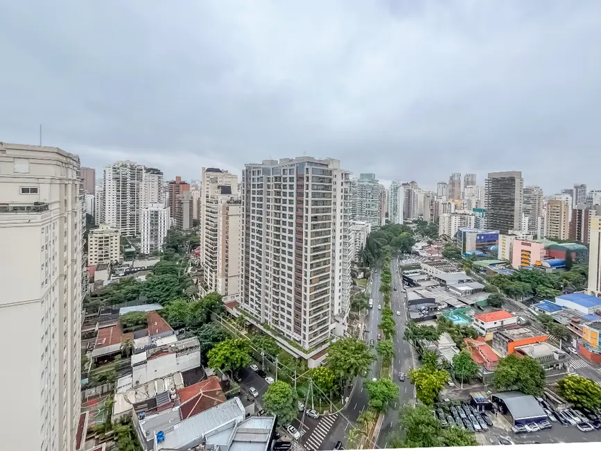 Foto 9 de Apartamento com 4 quartos à venda, 233m2 em Vila Uberabinha, São Paulo - SP