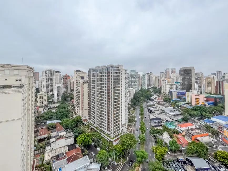 Foto 2 de Apartamento com 4 quartos à venda, 233m2 em Vila Uberabinha, São Paulo - SP