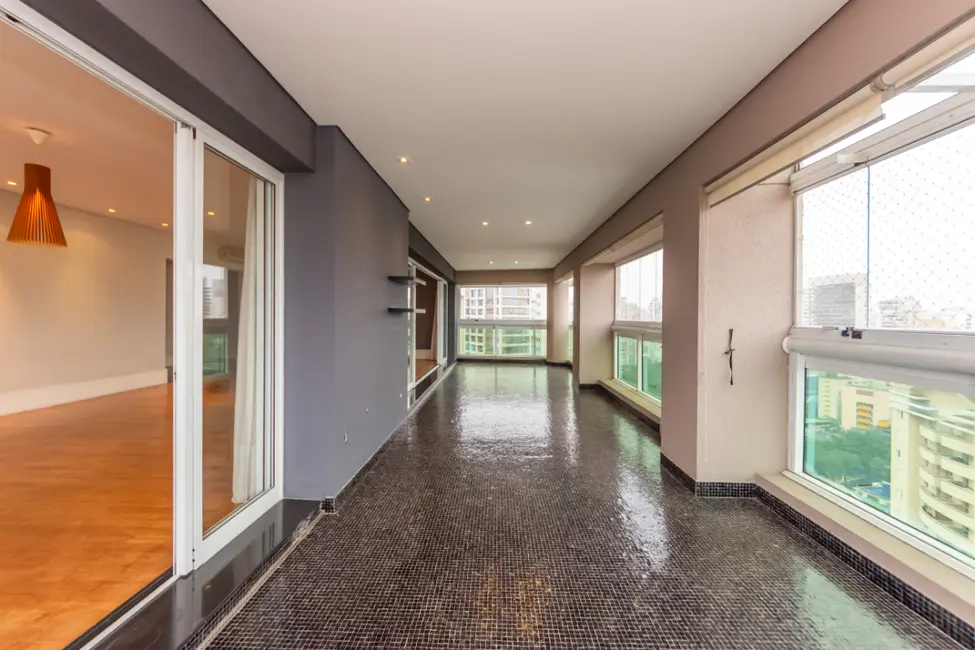 Foto 7 de Apartamento com 4 quartos à venda, 233m2 em Vila Uberabinha, São Paulo - SP