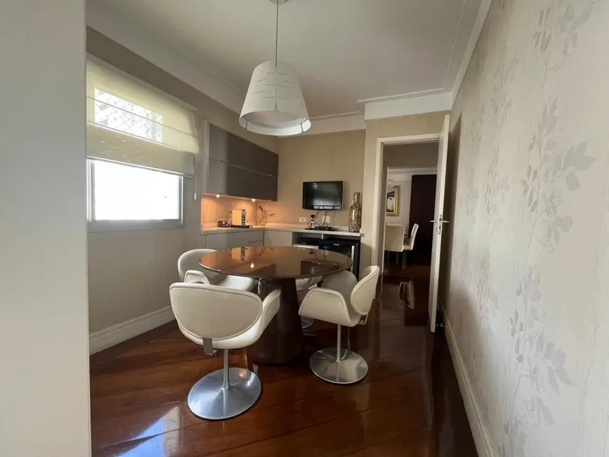 Foto 5 de Apartamento com 3 quartos à venda, 203m2 em Moema, São Paulo - SP