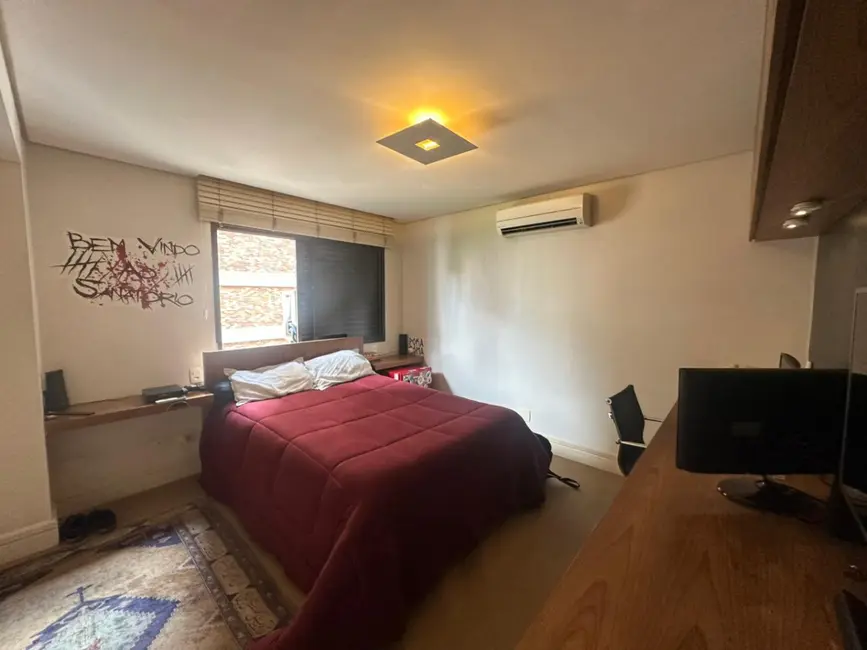 Apartamento com 3 quartos à venda, 207m2 em Vila Nova Conceição, São Paulo - SP - imagem 5 Foto 5 de Apartamento com 3 quartos à venda, 207m2 em Vila Nova Conceição, São Paulo - SP