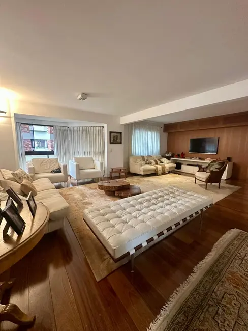 Apartamento com 3 quartos à venda, 207m2 em Vila Nova Conceição, São Paulo - SP - imagem 1 Foto 1 de Apartamento com 3 quartos à venda, 207m2 em Vila Nova Conceição, São Paulo - SP