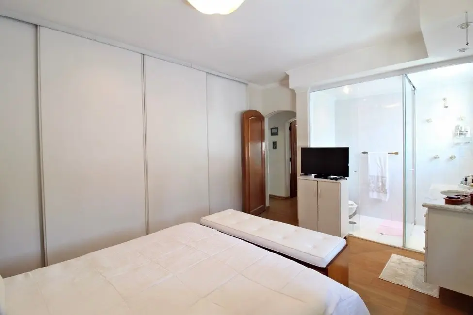 Apartamento com 4 quartos à venda, 224m2 em Vila Madalena, São Paulo - SP - imagem 7 Foto 7 de Apartamento com 4 quartos à venda, 224m2 em Vila Madalena, São Paulo - SP