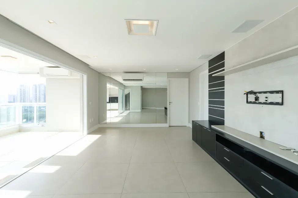 Foto 4 de Apartamento com 4 quartos à venda em São Paulo - SP