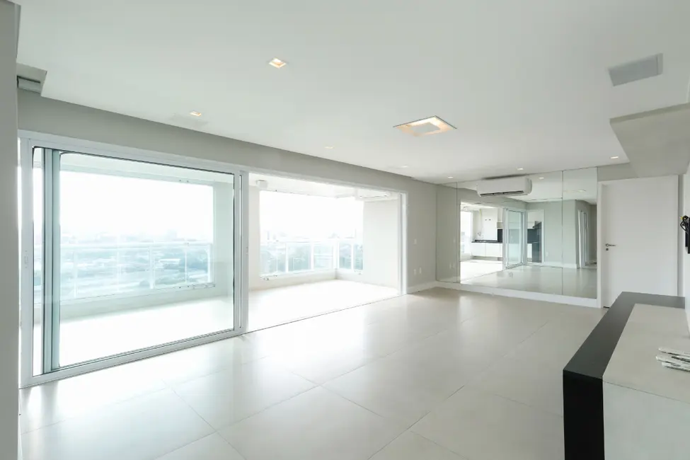 Foto 3 de Apartamento com 4 quartos à venda em São Paulo - SP