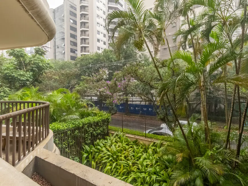Apartamento com 4 quartos à venda, 170m2 em Moema, São Paulo - SP - imagem 5 Foto 5 de Apartamento com 4 quartos à venda, 170m2 em Moema, São Paulo - SP