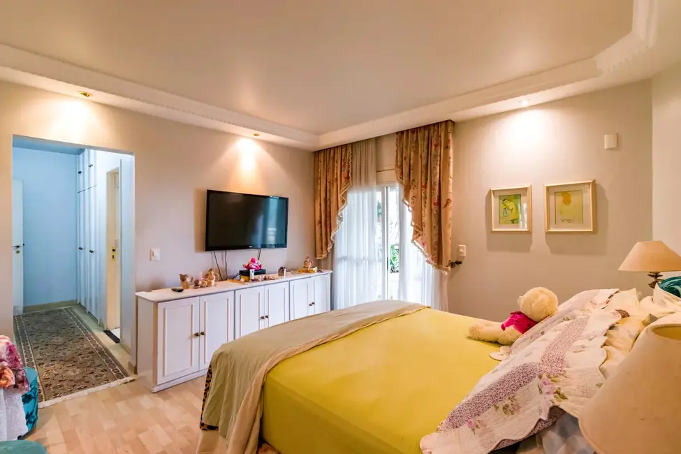 Foto 7 de Apartamento com 4 quartos à venda, 266m2 em Vila Suzana, São Paulo - SP