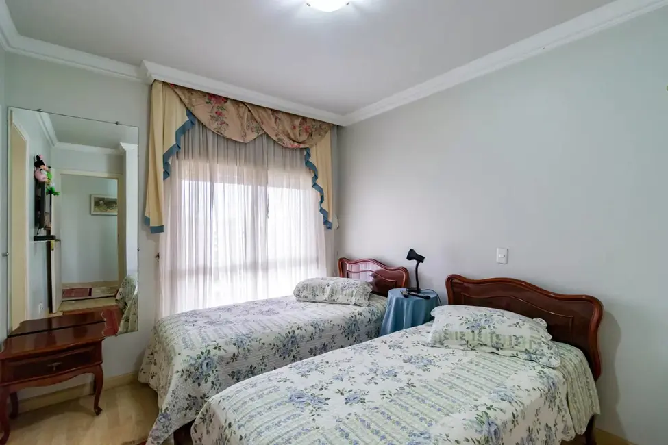 Foto 8 de Apartamento com 4 quartos à venda, 266m2 em Vila Suzana, São Paulo - SP