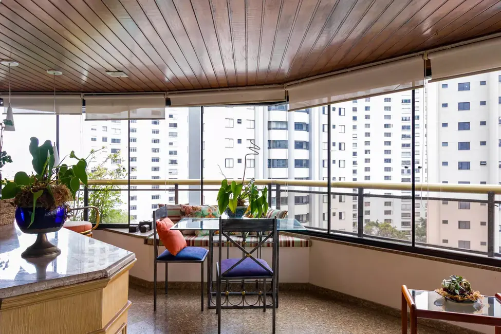 Foto 2 de Apartamento com 4 quartos à venda, 266m2 em Vila Suzana, São Paulo - SP