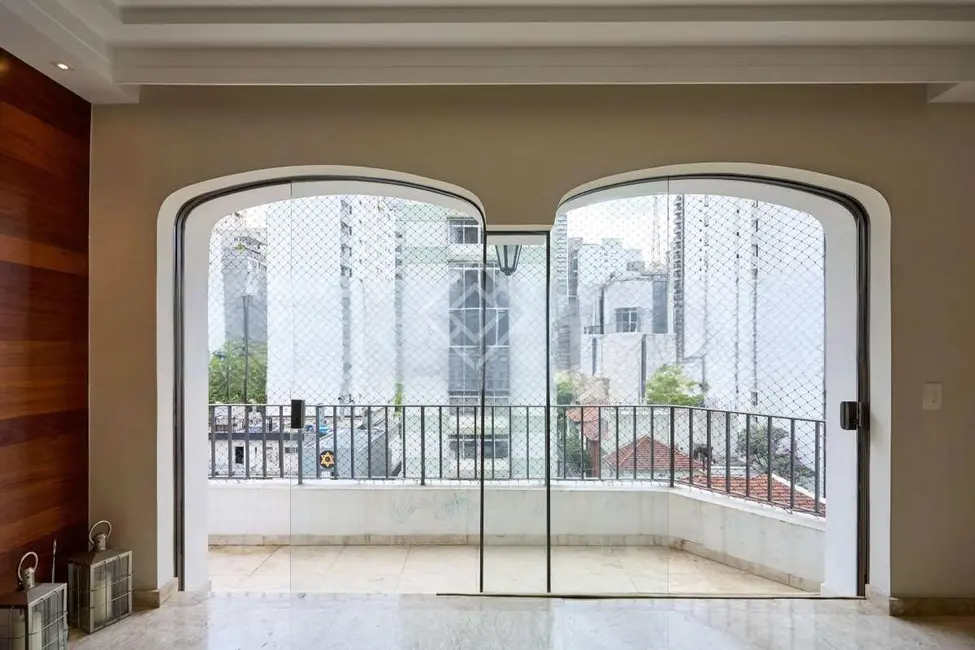 Foto 3 de Apartamento com 4 quartos para alugar, 196m2 em São Paulo - SP