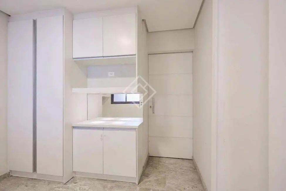 Foto 9 de Apartamento com 4 quartos para alugar, 196m2 em São Paulo - SP
