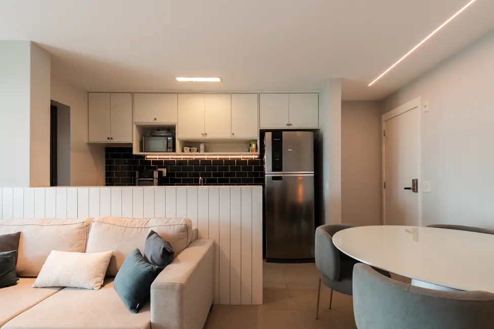 Foto 2 de Apartamento com 2 quartos à venda, 71m2 em Moema, São Paulo - SP