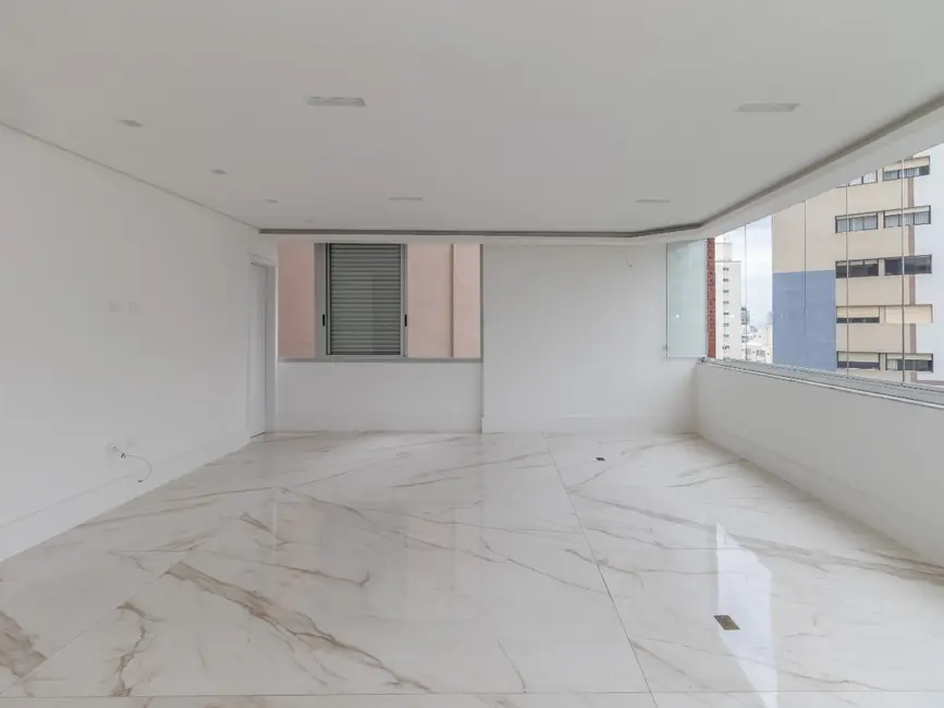 Foto 6 de Apartamento com 3 quartos à venda, 265m2 em Higienópolis, São Paulo - SP