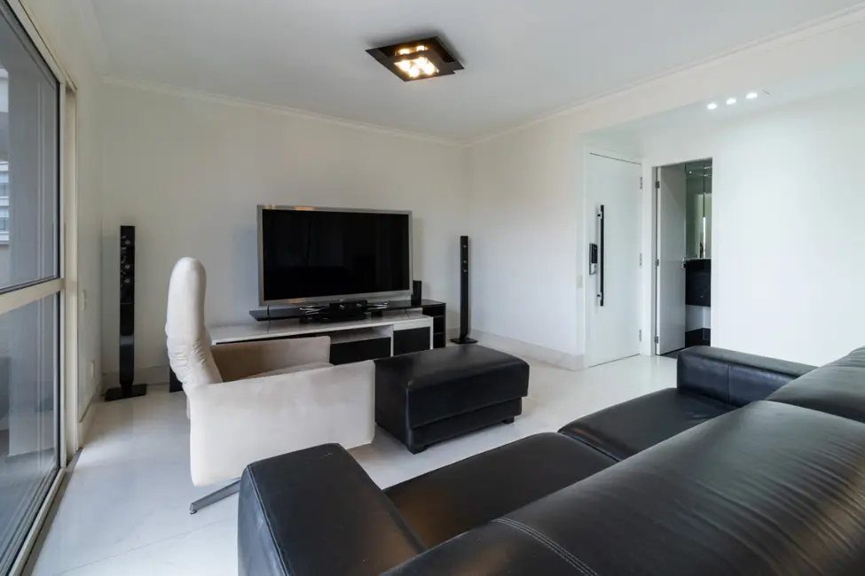 Foto 3 de Apartamento com 3 quartos à venda, 150m2 em Moema, São Paulo - SP