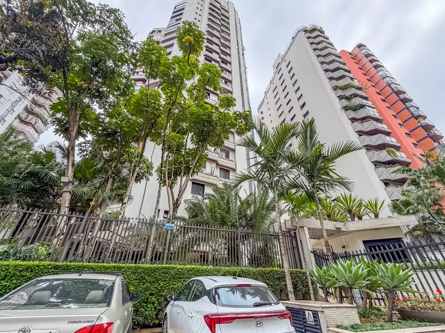 Foto 1 de Apartamento com 4 quartos à venda, 181m2 em Itaim Bibi, São Paulo - SP