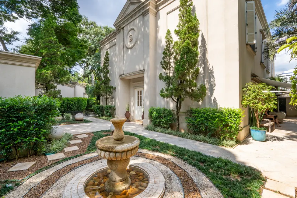 Casa com 5 quartos à venda, 584m2 em Alto de Pinheiros, São Paulo - SP - imagem 4 Foto 4 de Casa com 5 quartos à venda, 584m2 em Alto de Pinheiros, São Paulo - SP