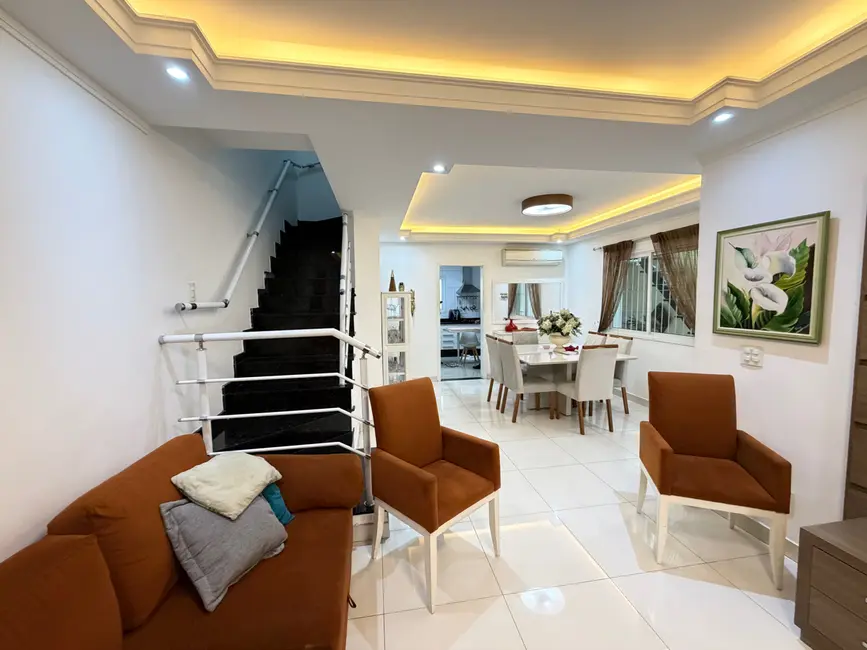 Foto 9 de Casa com 3 quartos à venda, 146m2 em Vila Alexandria, São Paulo - SP