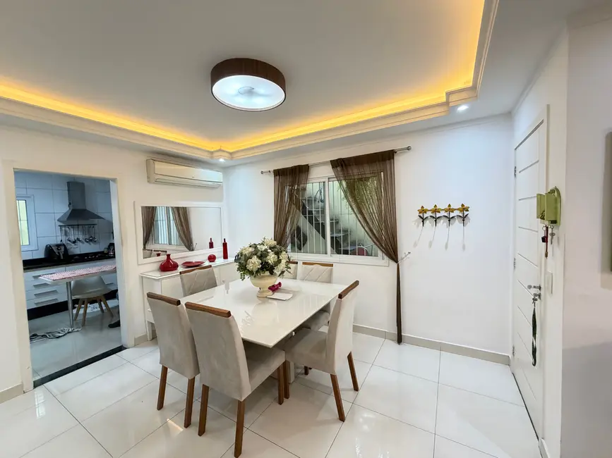 Foto 4 de Casa com 3 quartos à venda, 146m2 em Vila Alexandria, São Paulo - SP